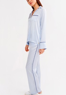 Dames pyjama lichtblauw...
